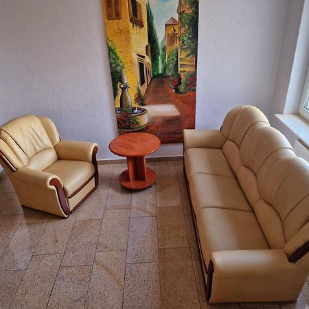 Hotel Podroznik Koszuty Екстериор снимка