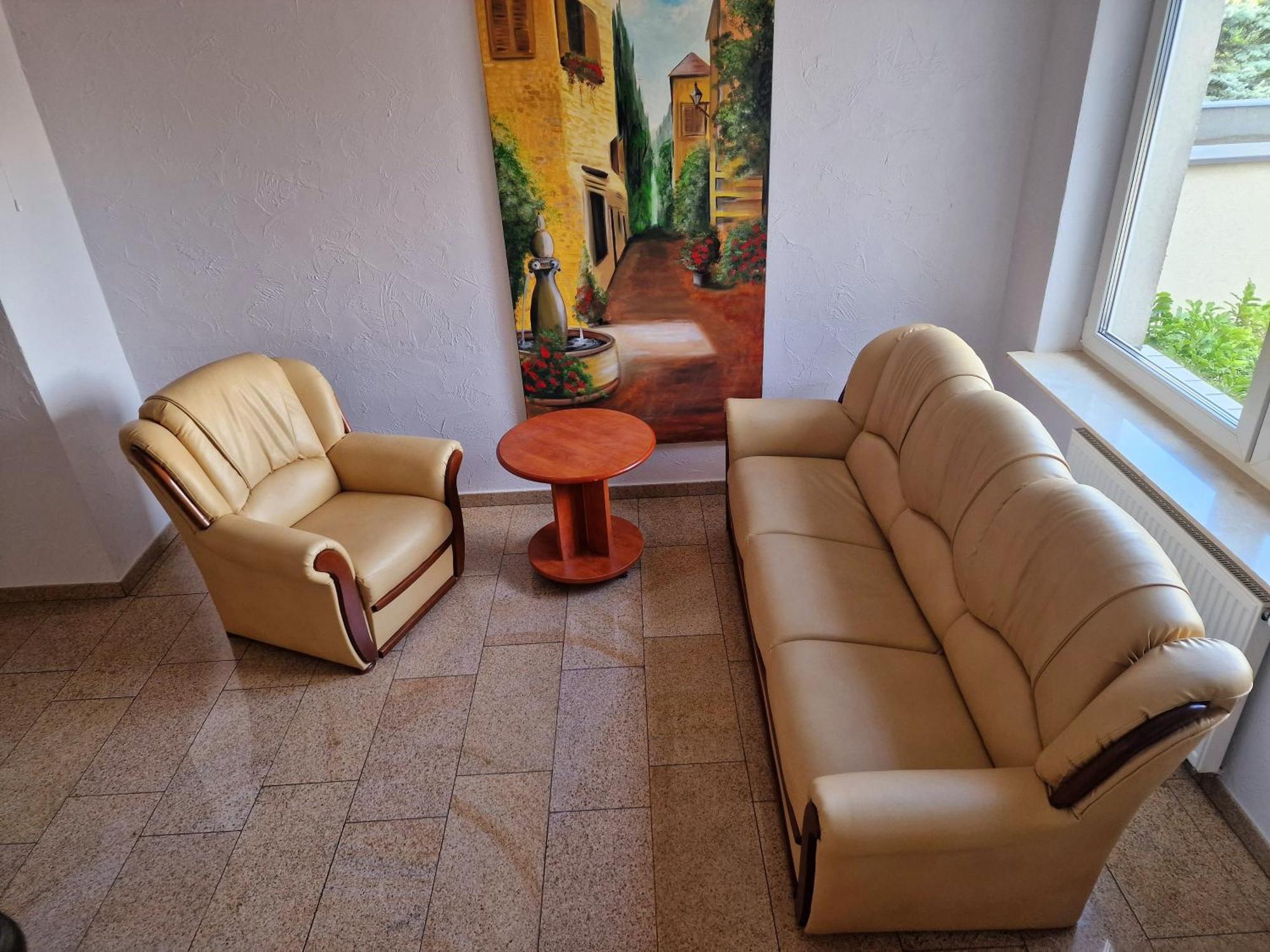 Hotel Podroznik Koszuty Екстериор снимка