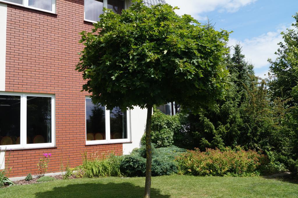 Hotel Podroznik Koszuty Екстериор снимка
